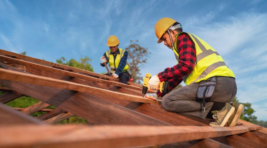 Professional Flat Roofing Installation services in Naubinway, MI